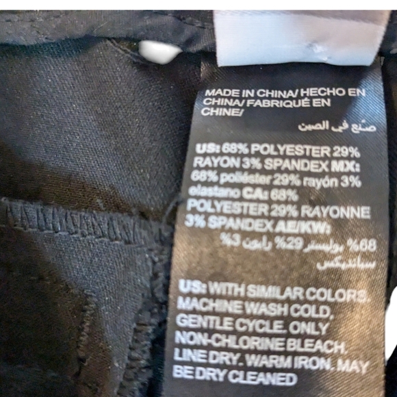 Chicos Double Cloth Tailored Trousers in Classic Black Work / Dress Pants SZ 4 P - Picture 8 of 8